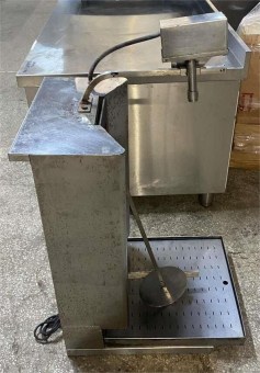 Μεταχειρισμένος Γύρος Αερίου Με 5 Καυστήρες Για 30Kg Κρέας PANARITIS